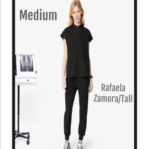 SOLD —Medium TALL black figs scrub set